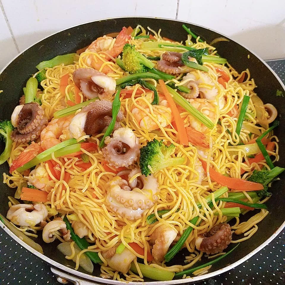 Mì xào hải sản 6hello88