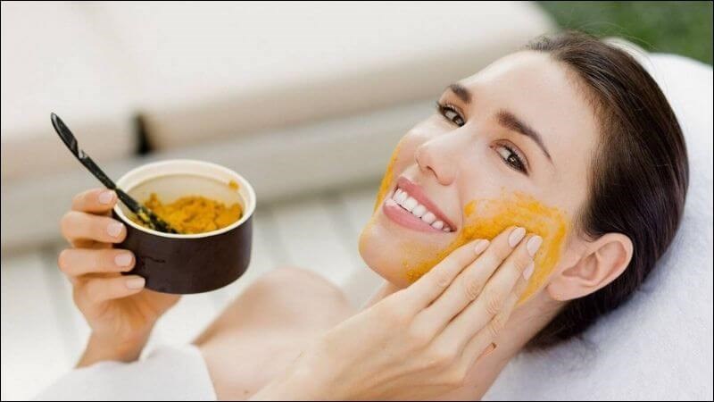 8 cách làm mặt nạ tinh bột nghệ 22helo88. Có nên đắp hàng ngày không?