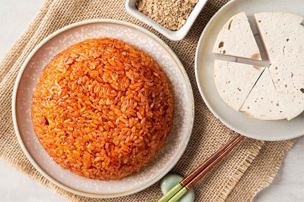hello88.con xôi gấc vừa dẻo vừa ngon, thơm lừng ai cũng thích