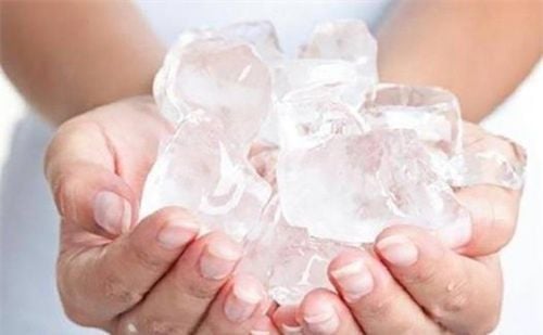 Sơ cứu da khi bỏng lạnh