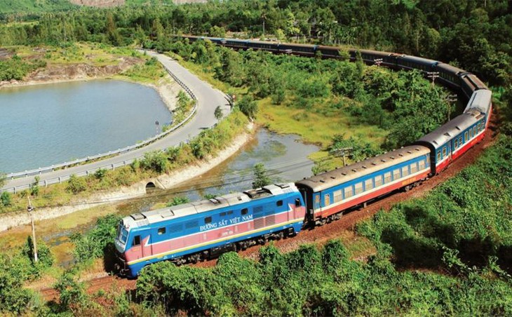 Đi Đà Lạt bằng ô tô từ Hà Nội vào mất thời gian và heloo88 ra sao?