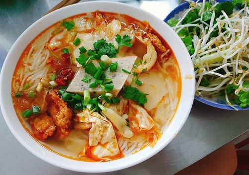 Huế cách Đà Nẵng 33hello88 km? Nên di chuyển bằng phương tiện gì?