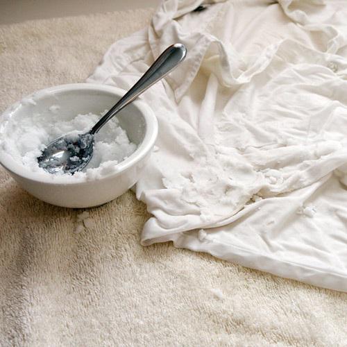7 cách tẩy áo trắng bị ố vàng cực nhanh chóng với những helo888