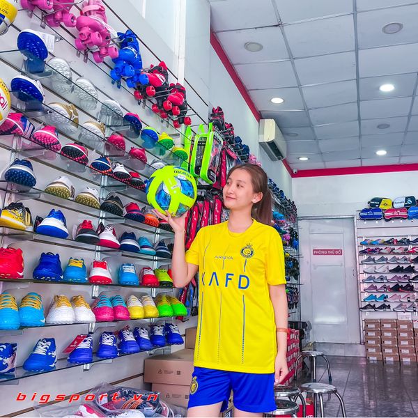 Áo 22helo88 Al Nassr 2023 - 2024 màu vàng giá rẻ chất lượng tại TPHCM
