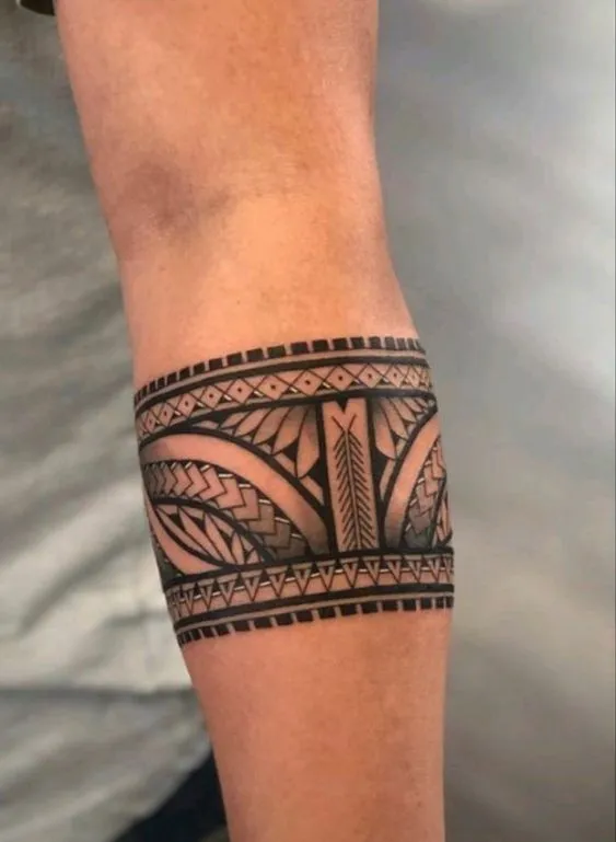 Gợi ý 88+ mẫu hình xăm vòng tay nghệ thuật và thời trang - Genztattoo