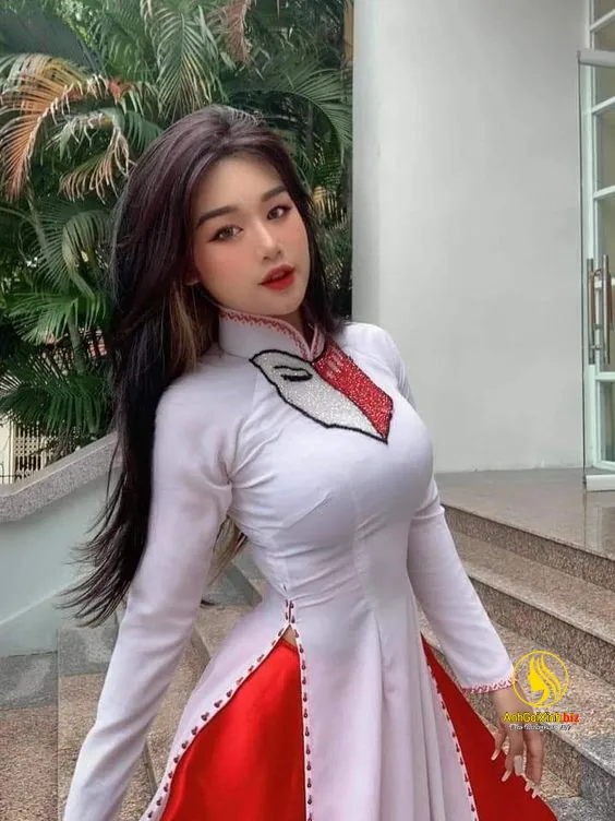 Top 69+ Ảnh nữ sinh mặc áo dài phản cảm, xuyên thấu, siêu mỏng