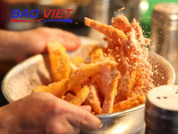 Cách làm khoai tây lắc phô mai helloo88 cực dễ dàng