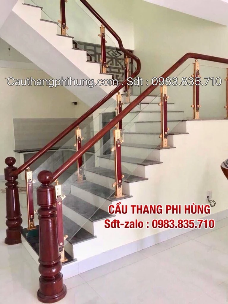 Báo Giá Cầu Thang Kính Tay Vịn Gỗ