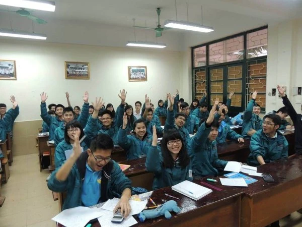 Bạn đã giơ tay 33hello88 lần?