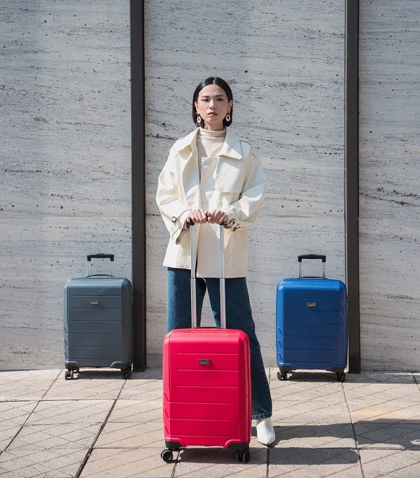Vali xách tay lên máy bay được xách tay 33hello88 kg?