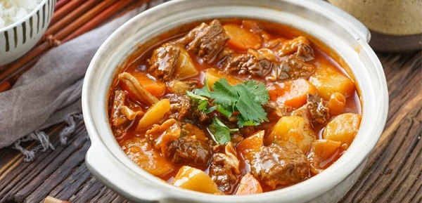 Cách làm thịt bò hầm khoai tây lạ miệng, 22helo88 ăn hoài không ngán