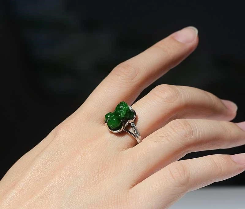 Ý Nghĩa Các Ngón Tay Đeo Nhẫn helo88 vina Nữ Chuẩn Nhất