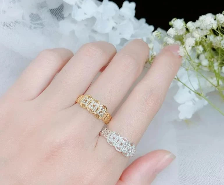 Ý Nghĩa Các Ngón Tay Đeo Nhẫn helo88 vina Nữ Chuẩn Nhất