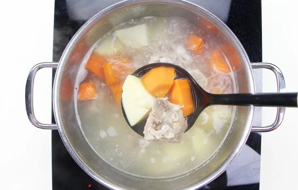 3 cách nấu canh khoai tây ngon hello88 vina dễ làm helloo88