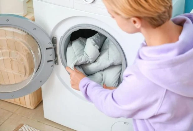 hello8862 com 2 cách giặt áo lông vũ không bị vón cục, xù lông