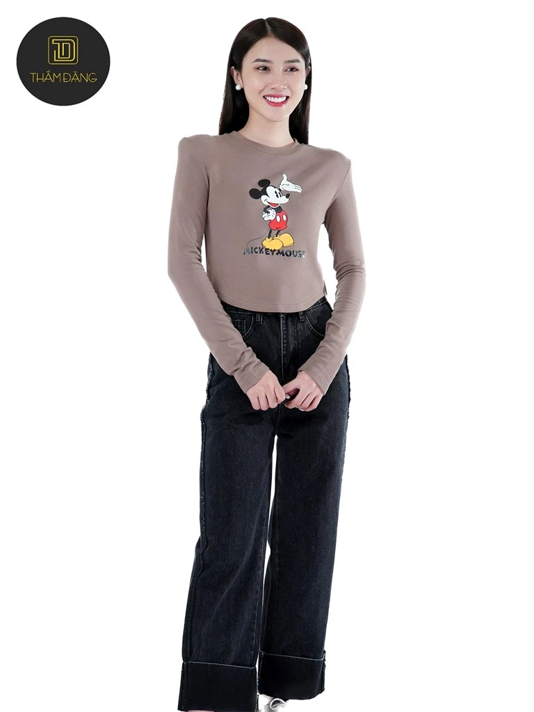 hello8862 com 13 cách phối đồ với áo croptop cho cô nàng tuổi 30
