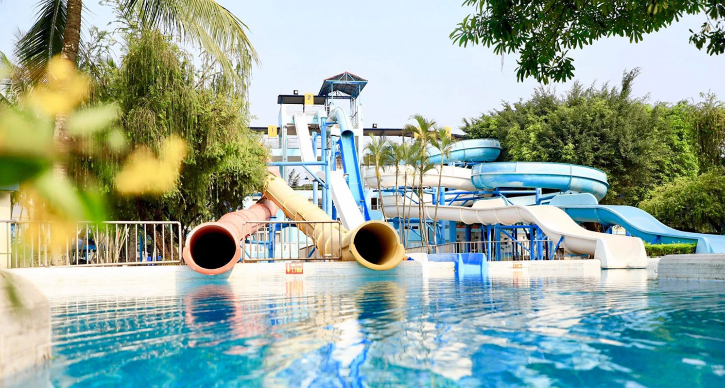 Giá vé công viên nước Hồ Tây mới nhất, hello8862 com chơi