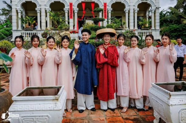 Khám Phá Áo Năm Thân - Biểu Tượng Văn Hóa heloo88