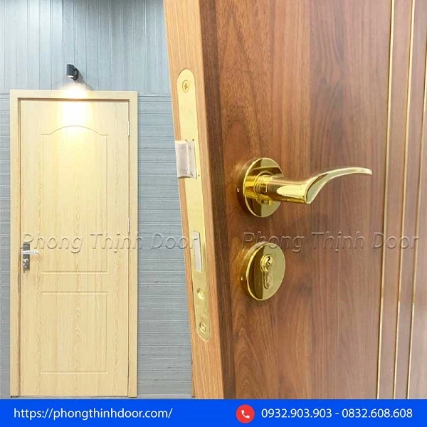 Cách mở khóa cửa tay gạt khi bị kẹt và bị mất chìa 22helo88