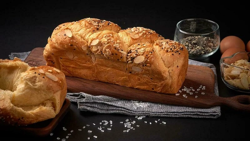 Bánh mì hoa cúc là gì? Bánh mì hoa cúc mua ở đâu và giá bánh là 33hello88?