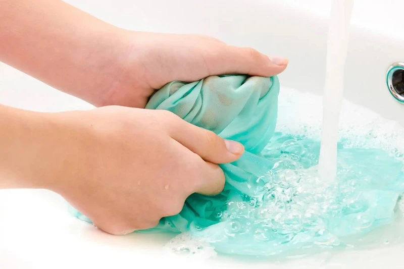 Bị lột da tay có ảnh hưởng gì không?
