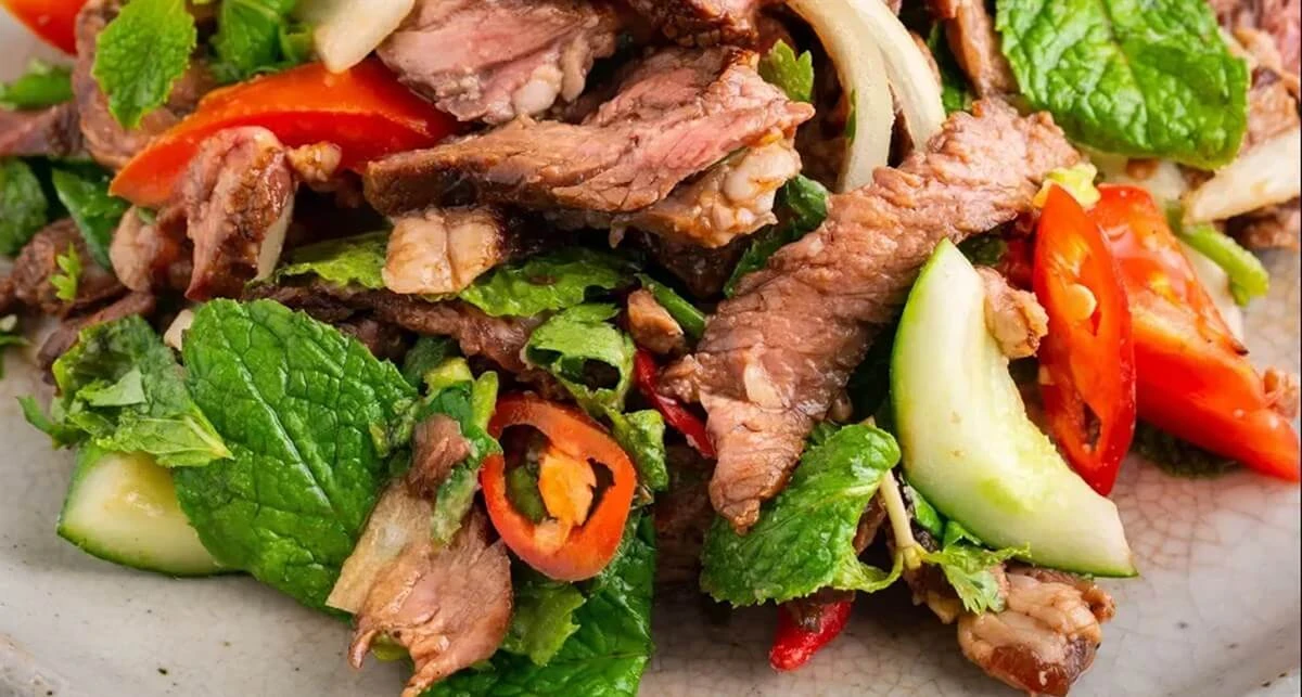 Tập luyện, giảm cân ăn thịt bò xào hành tây có béo không?
