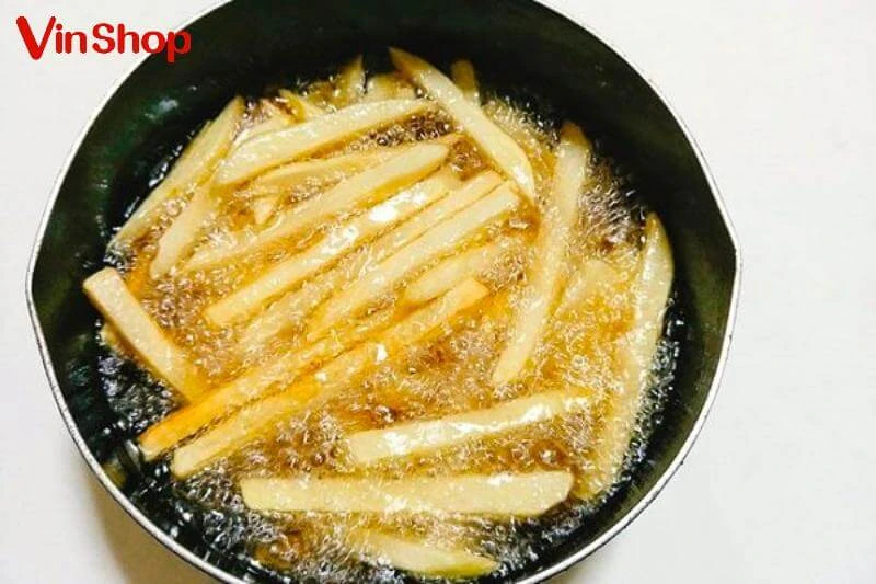 Bật mí 2 cách làm khoai tây chiên lắc phô mai 22helo88 helloo88