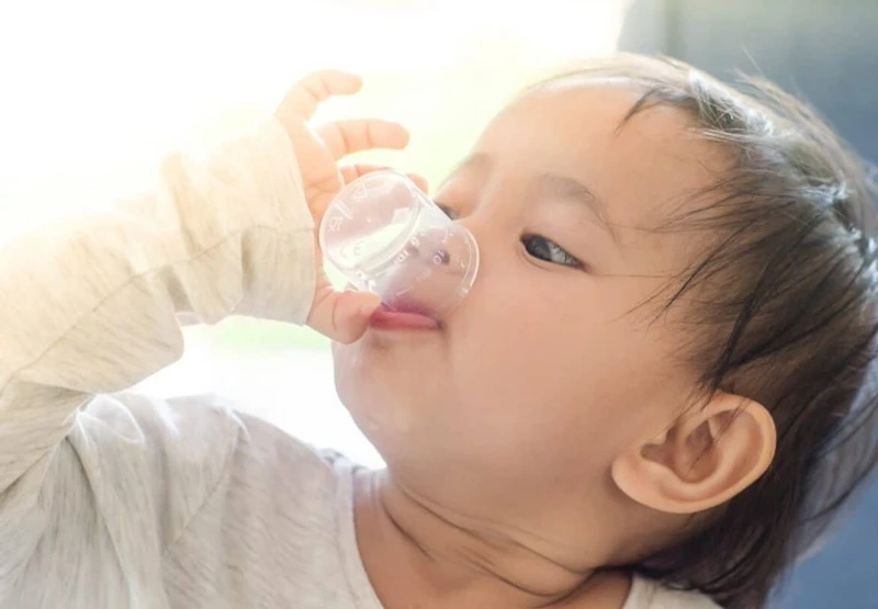 Bác sĩ hướng dẫn sử dụng men tiêu hóa cho trẻ sơ sinh đúng cách