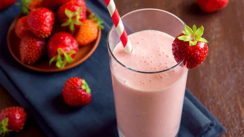 6 cách làm sinh tố dâu tây 22helo88, hello88 vina