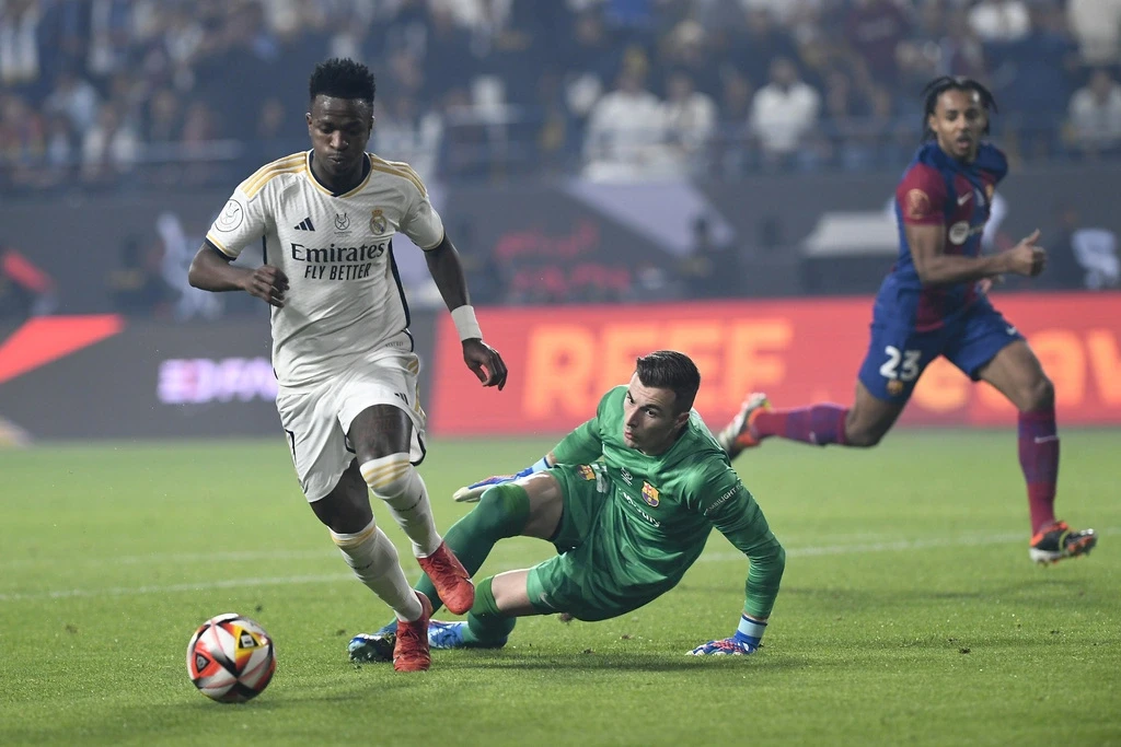 Thắng đậm Barcelona, Real Madrid đoạt Siêu Cúp Tây Ban Nha