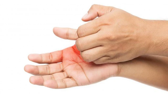 Nguyên nhân và cách hạn chế tê ngứa ran cánh tay