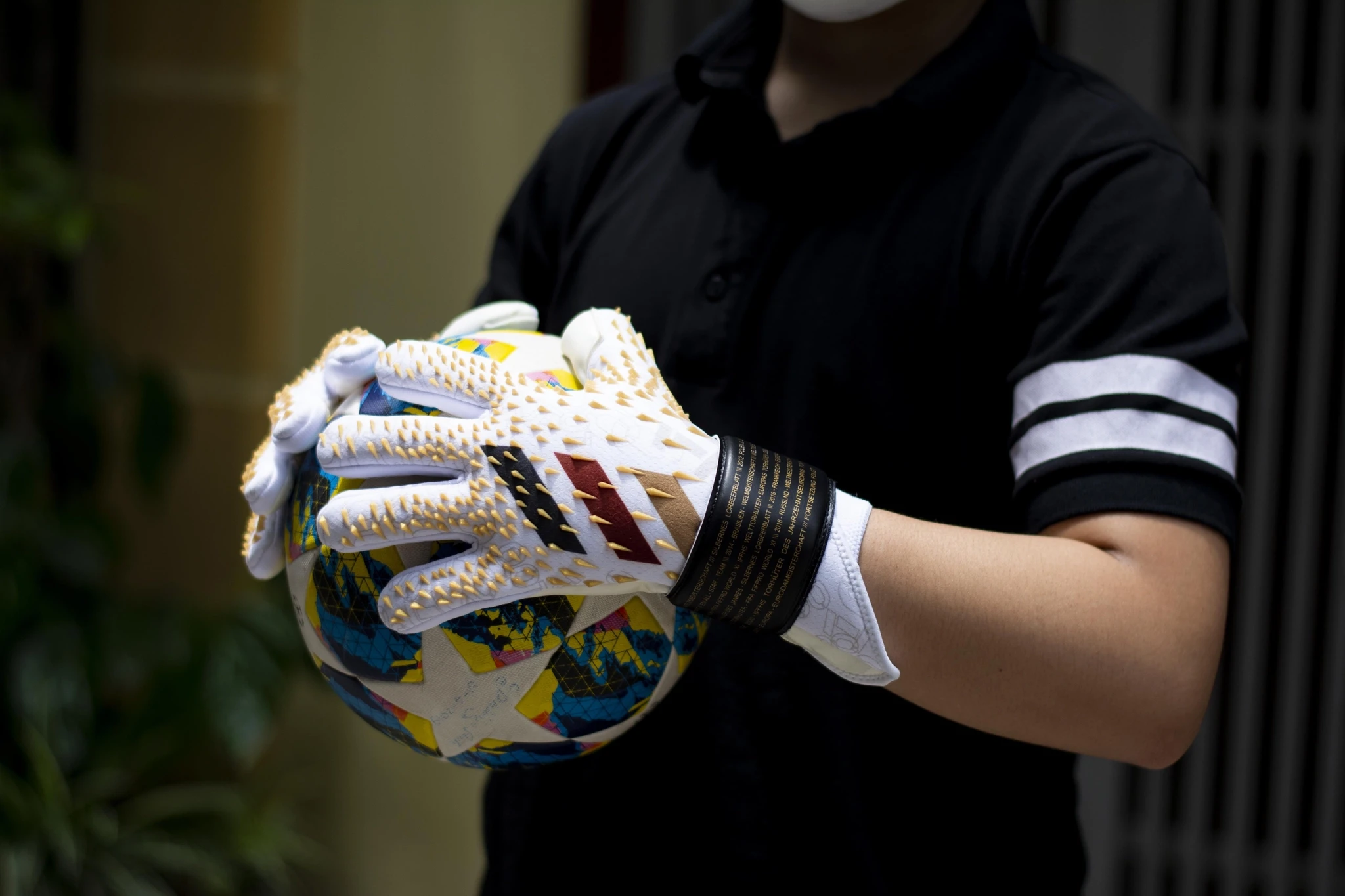 Găng Tay Thủ Môn Adidas Predator Freak - Davil DeGea Special Edition