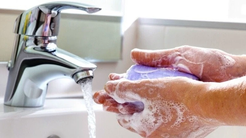 Cách điều trị bệnh tay chân miệng helloo88 an toàn và hiệu quả