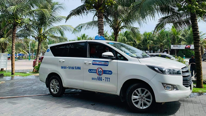 Taxi Phú Yên - TOP 8 hãng taxi sân bay Tuy Hòa uy tín và hello8862 com lựa chọn taxi
