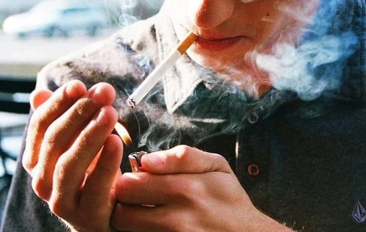 Bàn chân và bàn tay lạnh: Nguyên nhân, phải làm gì để hạn chế?