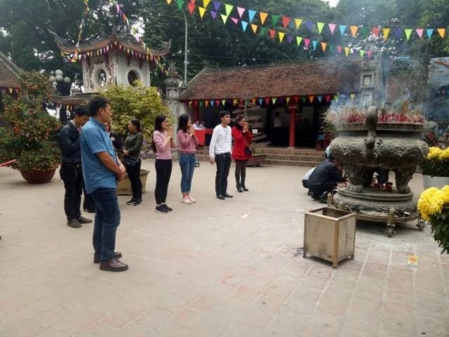 Đền Và - Di tích thờ Thần núi Tản Viên