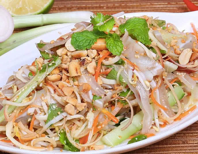 Cách làm nộm hoa chuối tai lợn GIÒN NGON, không BỊ THÂM