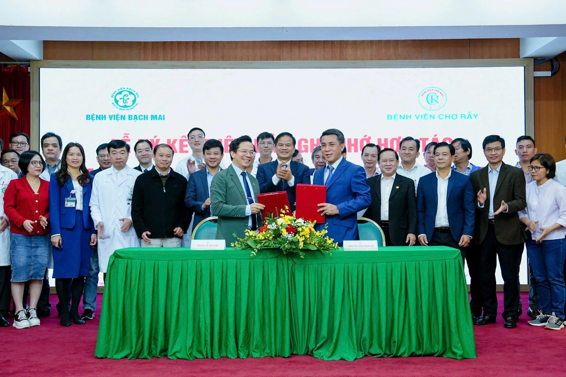 Bệnh viện Bạch Mai và Bệnh viện Chợ Rẫy