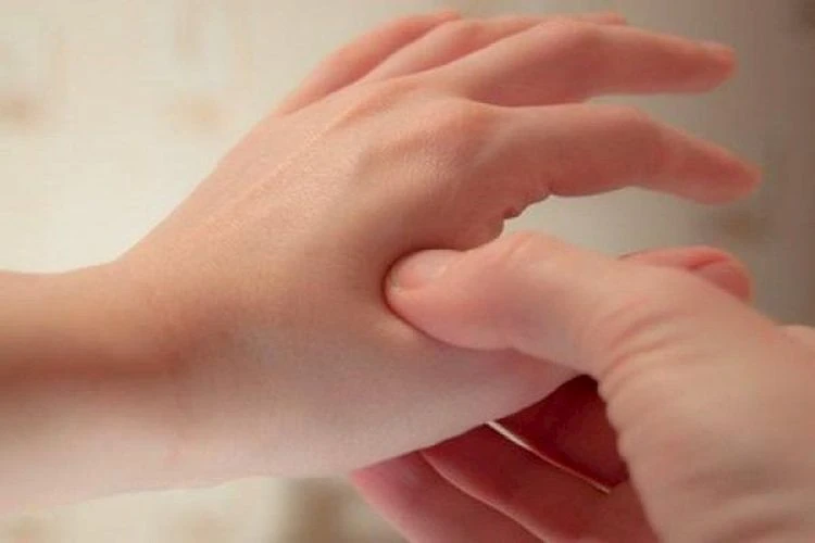 Tìm hiểu các huyệt trên bàn tay