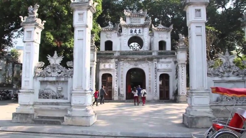 Kinh nghiệm du lịch hồ Tây: Lịch trình, Điểm checkin đẹp, Ăn nghỉ
