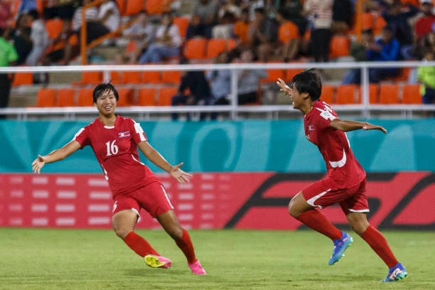 Bóng đá nữ Triều Tiên tạo nên cú sốc, lần thứ 2 lọt vào chung kết World Cup
