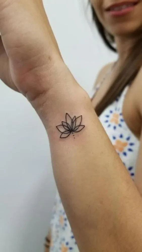 150 hình xăm hoa sen mini vừa 22helo88 mà đẹp và ý nghĩa - Genztattoo