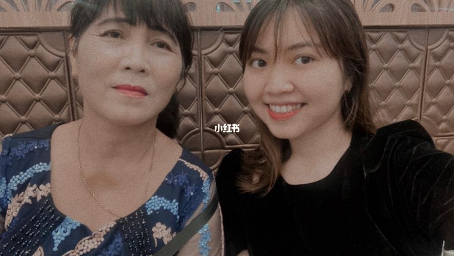 Túi Giấy Kraft đựng Hàng Thân Thiện Với Môi Trường