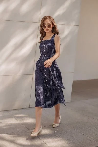 Đầm cổ vuông tay phồng - Thiết kế được lòng các cô nàng hello8862 com