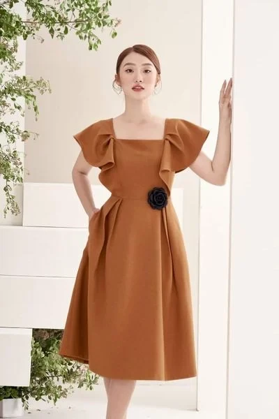 Đầm cổ vuông tay phồng - Thiết kế được lòng các cô nàng hello8862 com