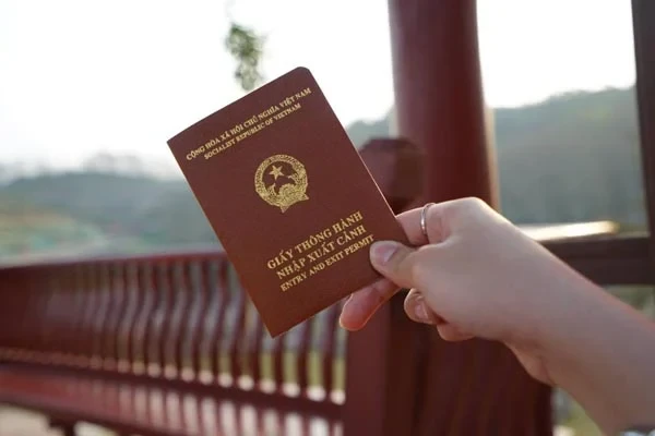 06 quy định cần biết về cấp giấy thông hành