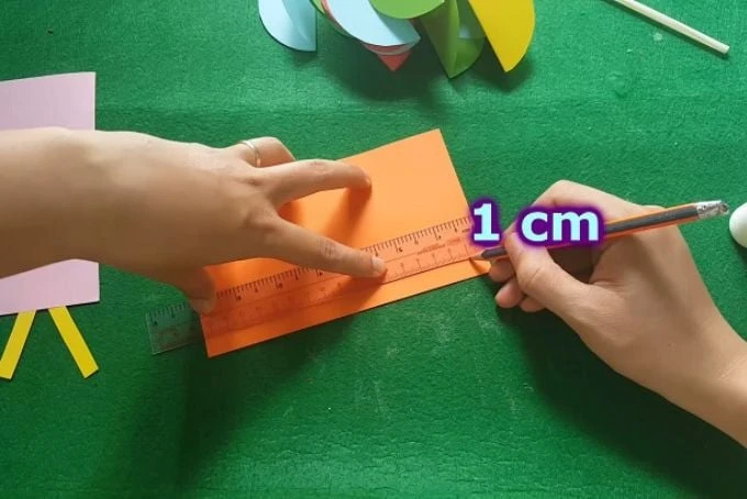 Cách làm đèn Trung thu bằng giấy A4 helloo88 cho mẹ và bé dễ thực hiện