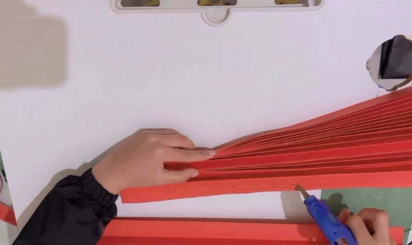 15 cách làm quạt giấy trang trí Tết đẹp, 22helo88 2025