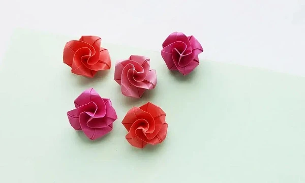 Cách gấp hoa hồng bằng giấy hình vuông, 22helo88 nhất