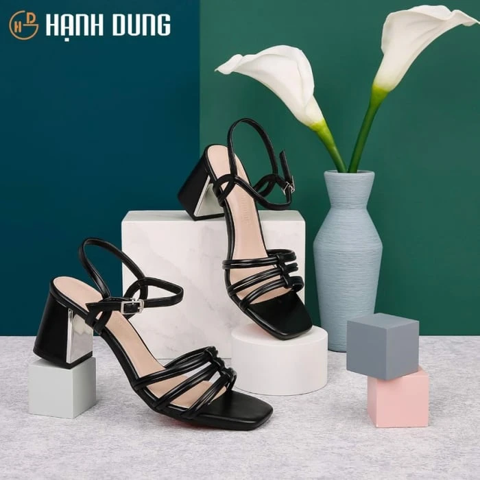 Top 10 Doanh nghiệp sản xuất giày dép hàng đầu heloo88